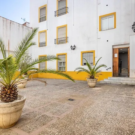 Amplisimo De Diseno Nuevo En El Corazon De Triana, Parking Included Appartement